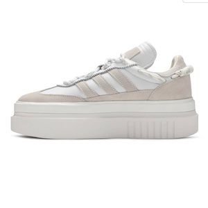 NEW: Ivy Park Super Super Sleek 72